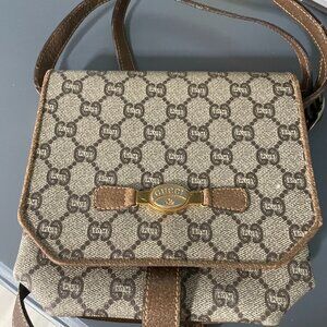 Gucci Plus Crossover bag